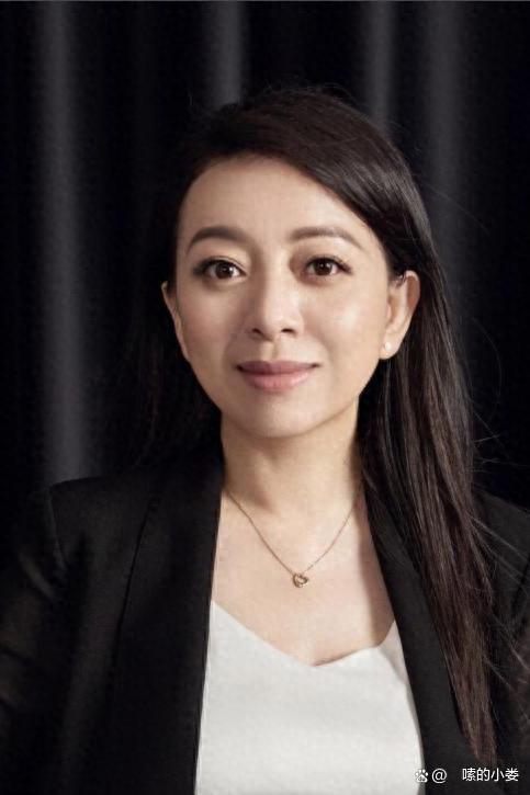 中国股票配资网股票 22岁出国创业，4年狂赚55亿，广东美女富豪如今身价145亿